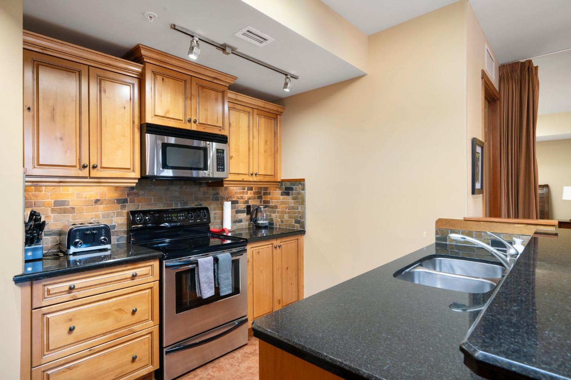 Cascade Penthouse By Canadian Rockies Vacation Rentals Κάνμορ Εξωτερικό φωτογραφία