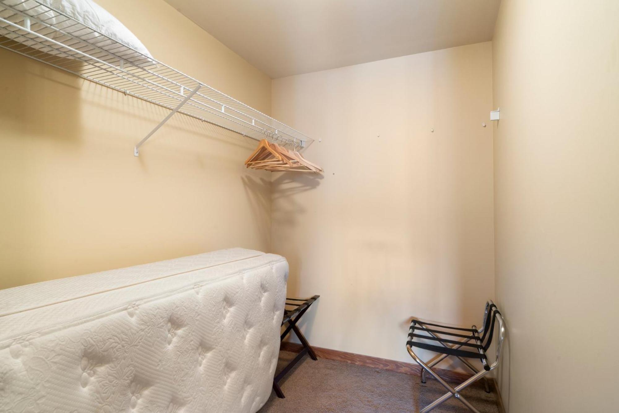 Cascade Penthouse By Canadian Rockies Vacation Rentals Κάνμορ Εξωτερικό φωτογραφία