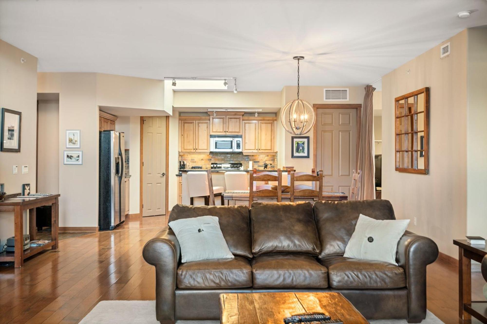 Cascade Penthouse By Canadian Rockies Vacation Rentals Κάνμορ Εξωτερικό φωτογραφία