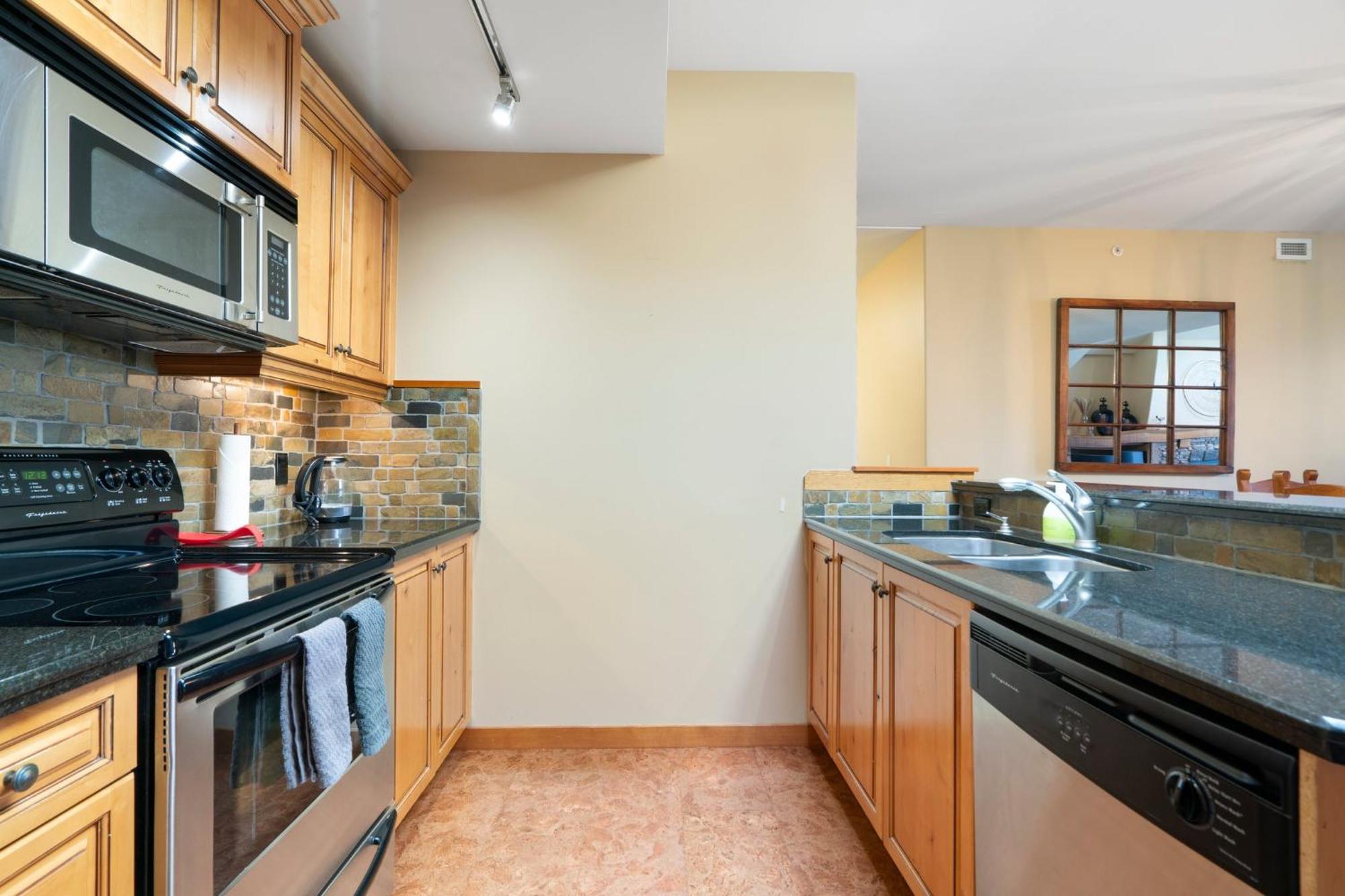 Cascade Penthouse By Canadian Rockies Vacation Rentals Κάνμορ Εξωτερικό φωτογραφία