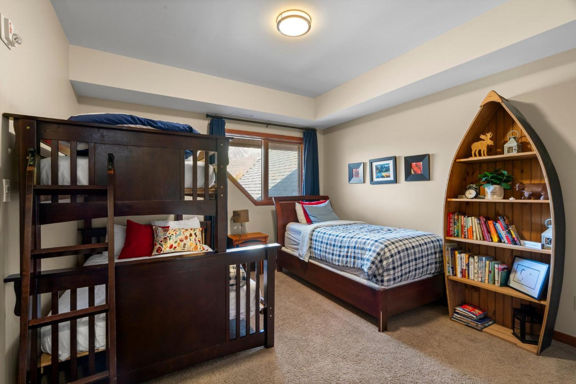 Cascade Penthouse By Canadian Rockies Vacation Rentals Κάνμορ Εξωτερικό φωτογραφία