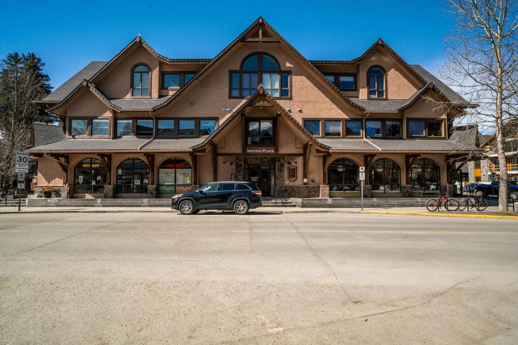 Cascade Penthouse By Canadian Rockies Vacation Rentals Κάνμορ Εξωτερικό φωτογραφία