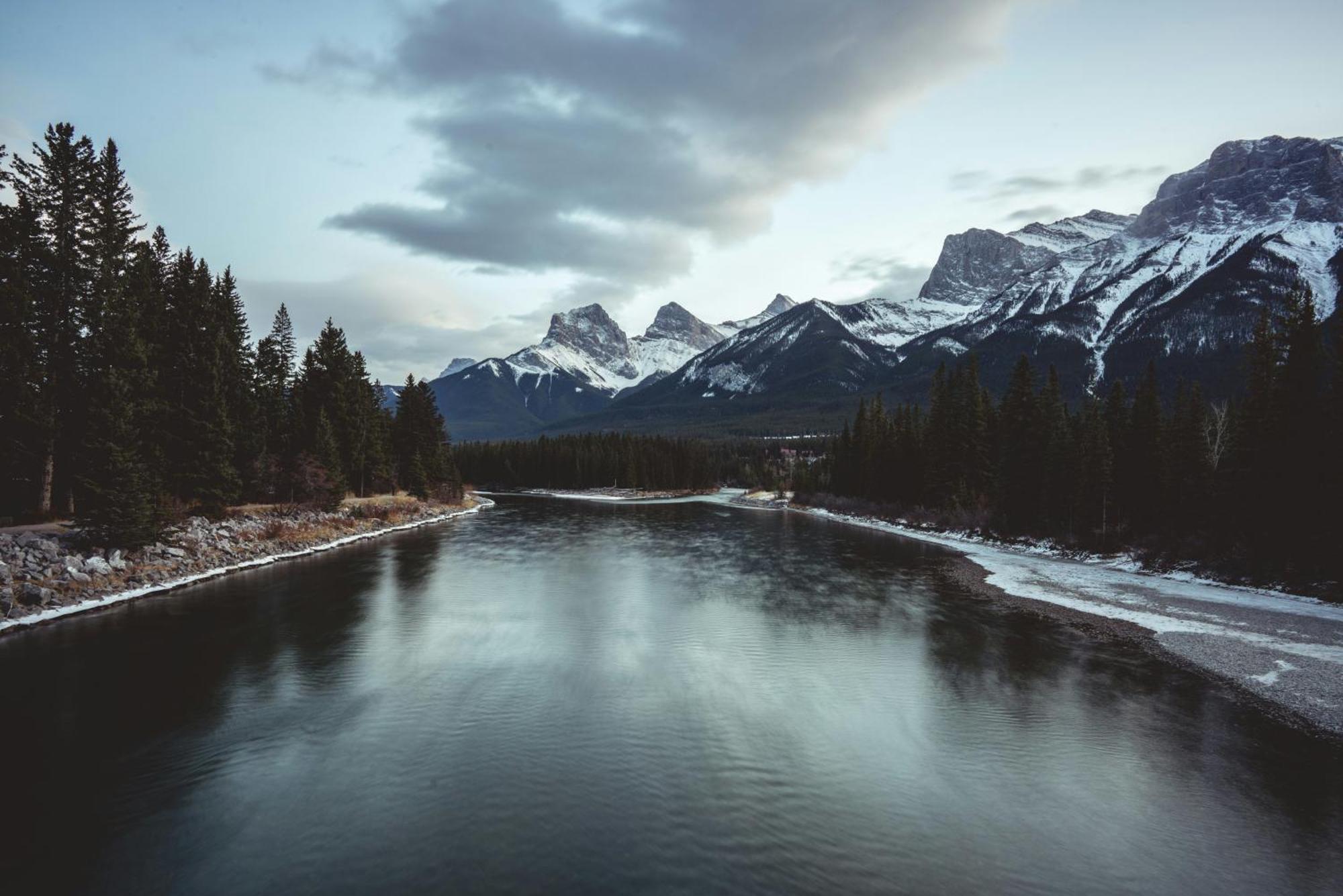 Cascade Penthouse By Canadian Rockies Vacation Rentals Κάνμορ Εξωτερικό φωτογραφία