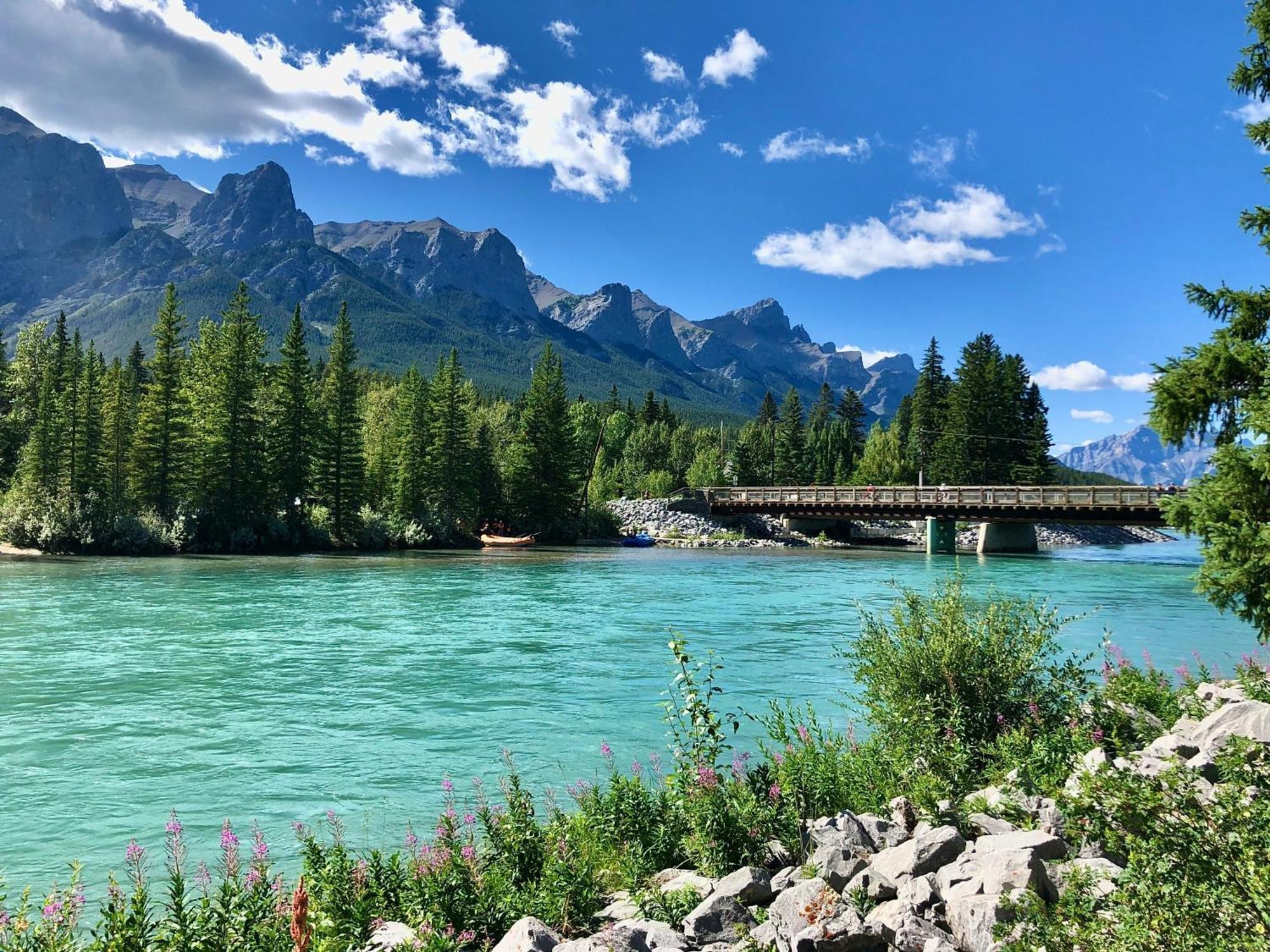 Cascade Penthouse By Canadian Rockies Vacation Rentals Κάνμορ Εξωτερικό φωτογραφία