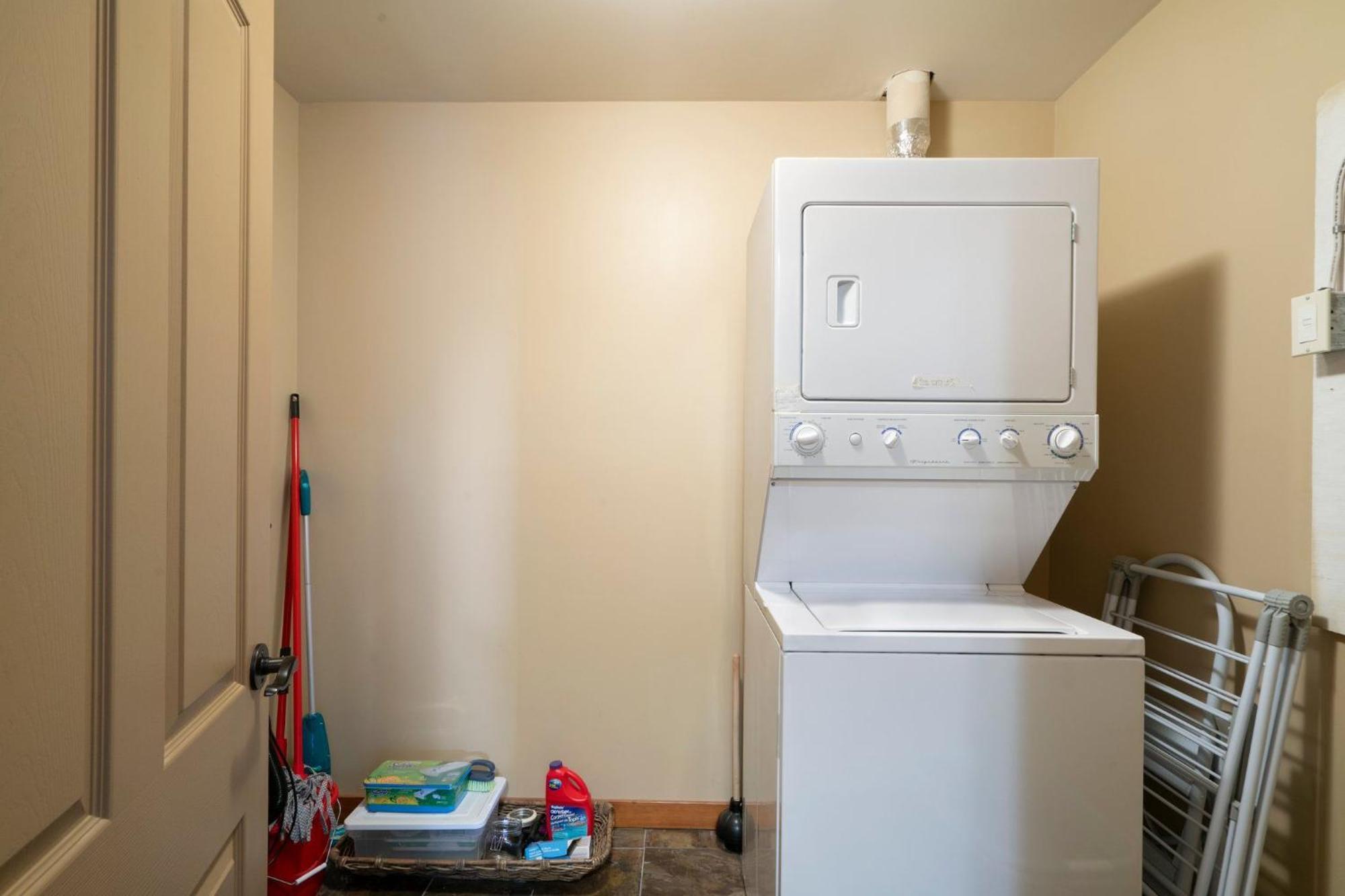 Cascade Penthouse By Canadian Rockies Vacation Rentals Κάνμορ Εξωτερικό φωτογραφία