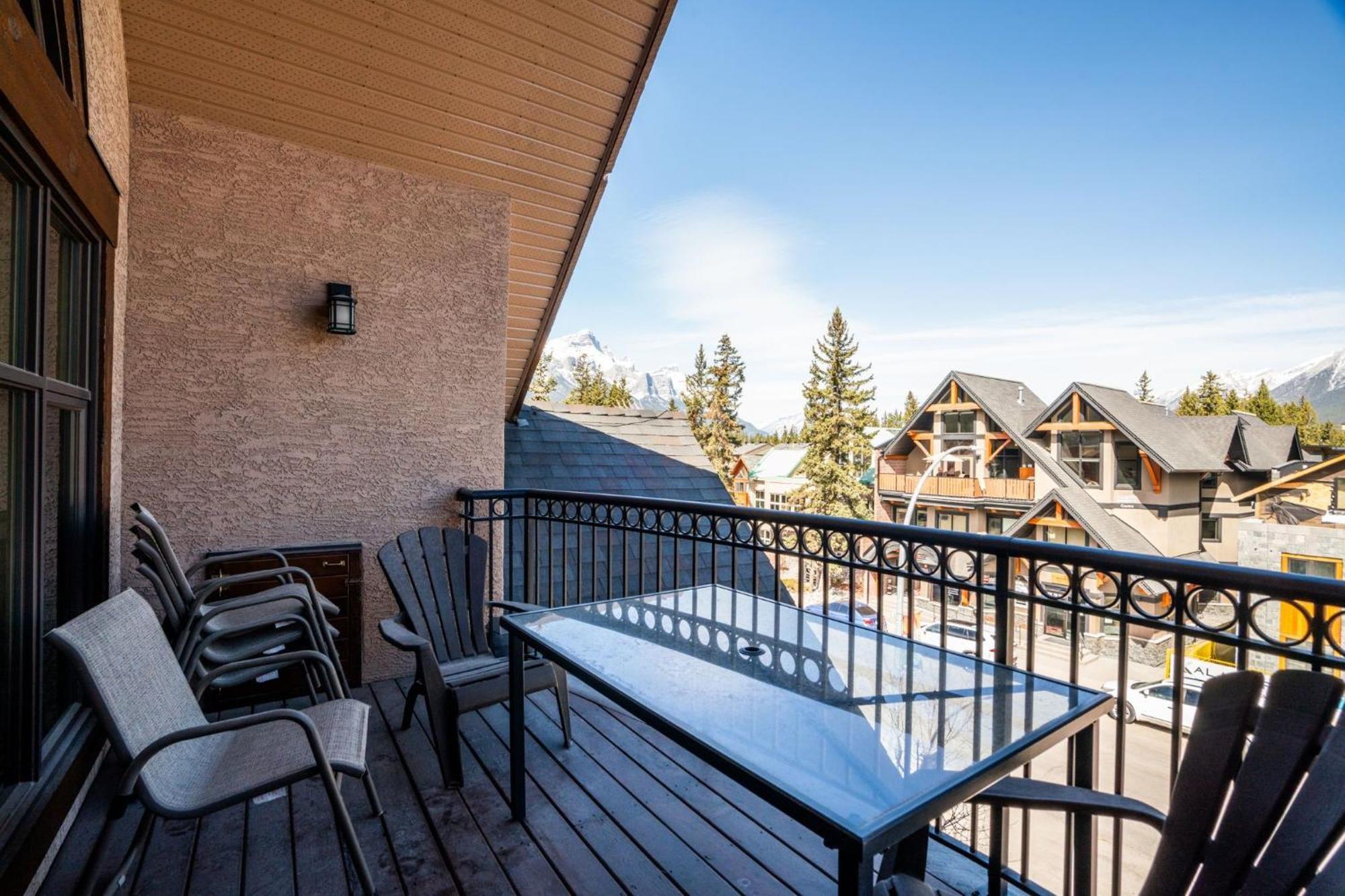 Cascade Penthouse By Canadian Rockies Vacation Rentals Κάνμορ Εξωτερικό φωτογραφία